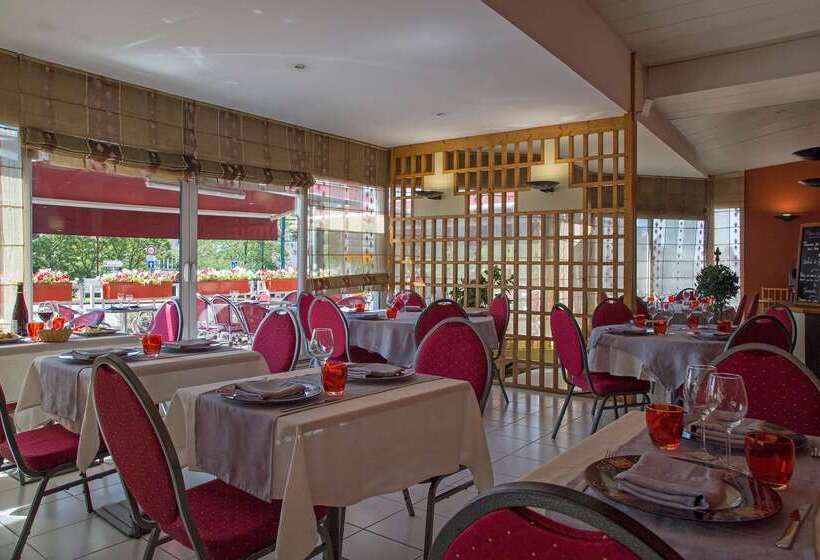 ホテル The Originals City, Hôtel Le Boeuf Rouge, Saintjunien