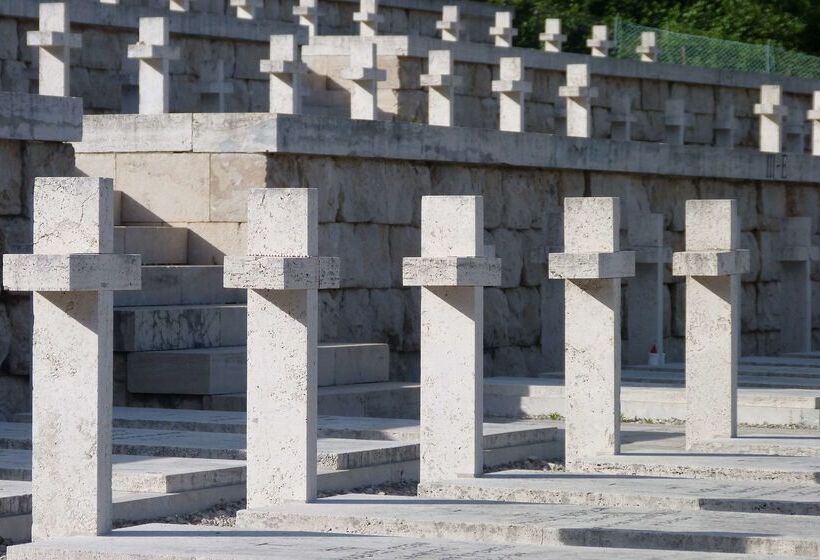 ホテル The Originals City, Hôtel Le Boeuf Rouge, Saintjunien