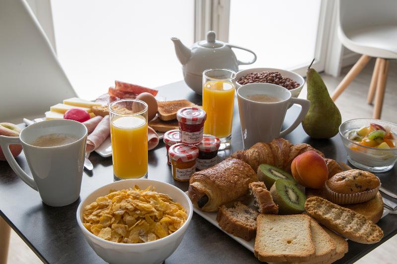 ホテル The Originals City, Hôtel Le Boeuf Rouge, Saintjunien