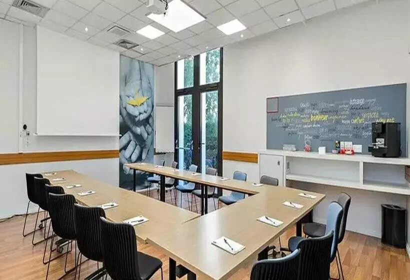 B&B HOTEL Rouen Centre Rive Droite