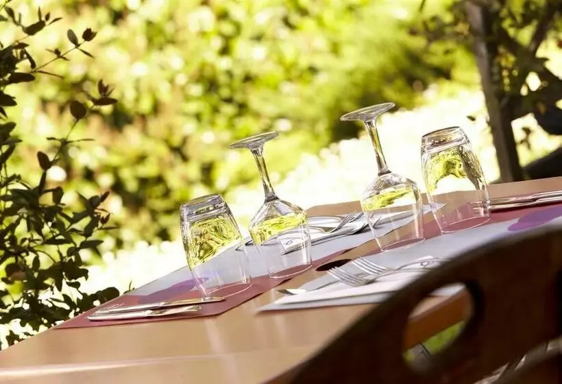 호텔 Campanile Annemasse - Genève