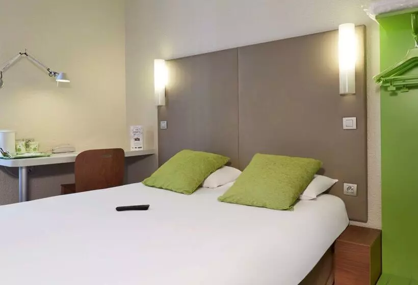 בית מלון כפרי Campanile Paris Ouest   Porte De Champerret Levallois