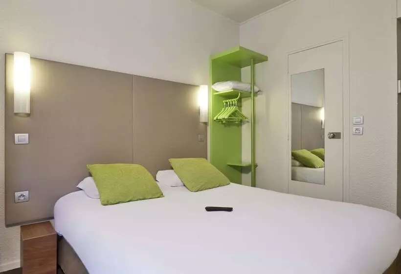 בית מלון כפרי Campanile Paris Ouest   Porte De Champerret Levallois