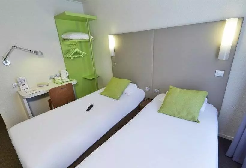 בית מלון כפרי Campanile Paris Ouest   Porte De Champerret Levallois