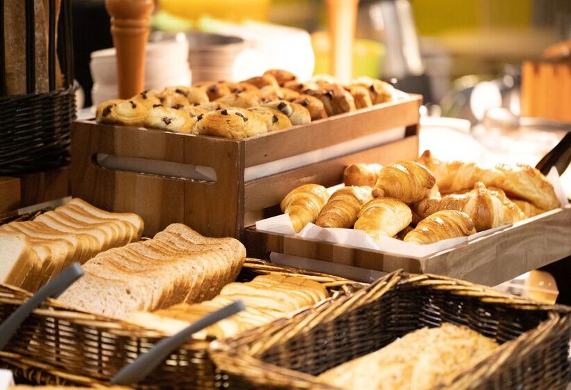 Campanile Hotel Senlis