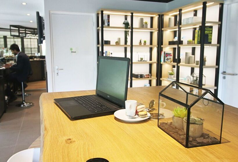 Campanile Hotel Senlis