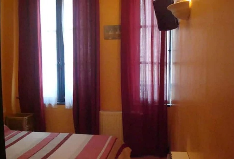 هتل Hôtel Du Palais