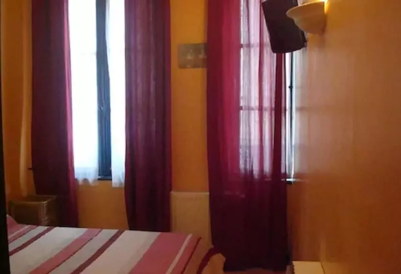 ホテル Hôtel Du Palais