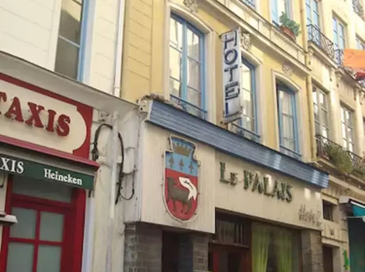 ホテル Hôtel Du Palais