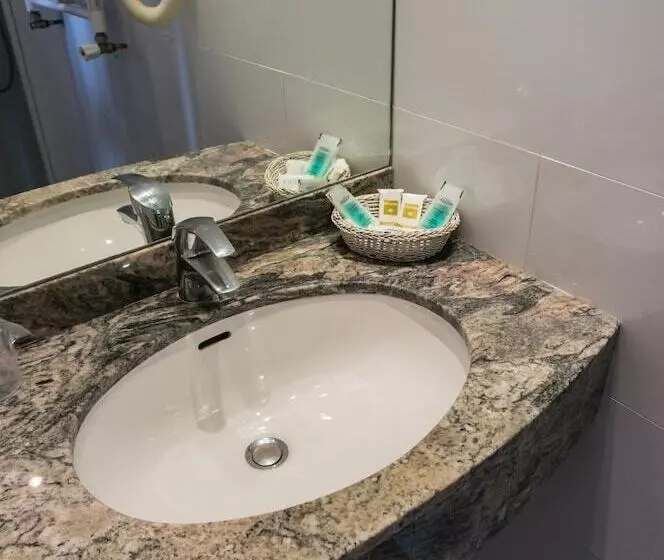 ホテル Hôtel Exelmans