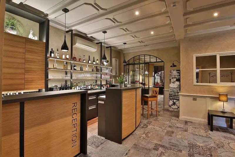 Отель Hôtel Restaurant La Charrue