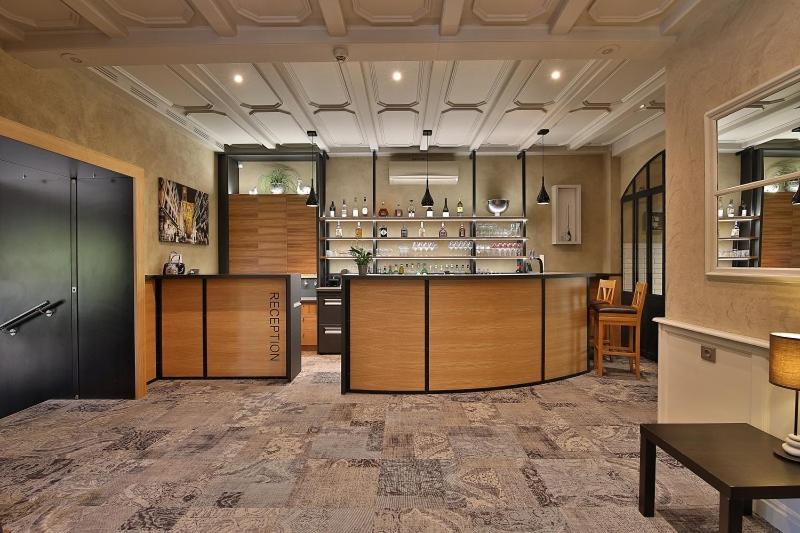 酒店 Hôtel Restaurant La Charrue