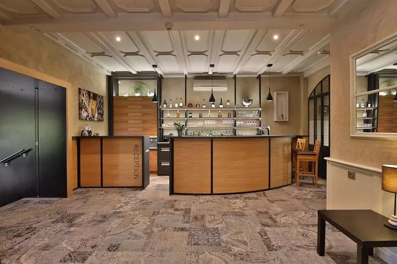 Отель Hôtel Restaurant La Charrue