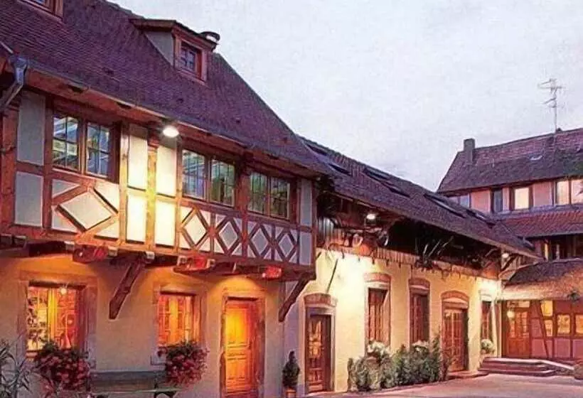 Отель Hôtel Restaurant La Charrue