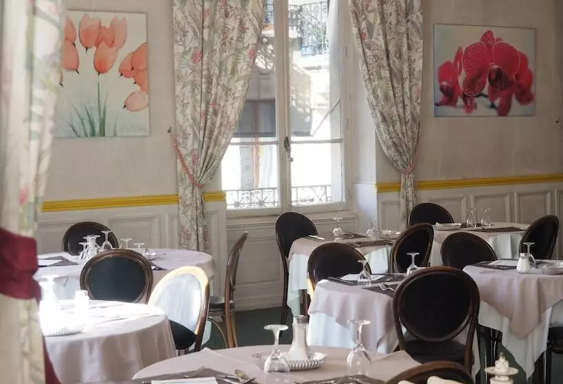 ホテル Hôtel Thermal