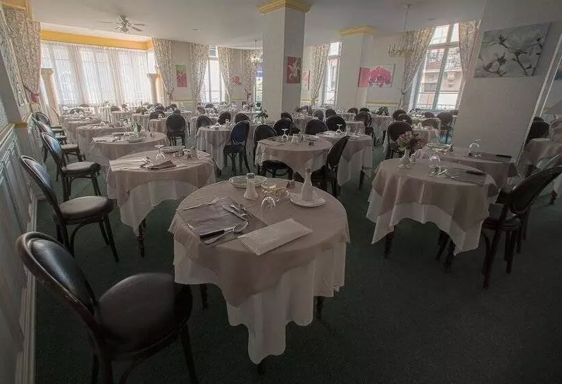 ホテル Hôtel Thermal