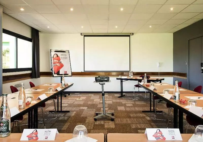 Hotel Ibis Avranches Baie Du Mont Saint Michel