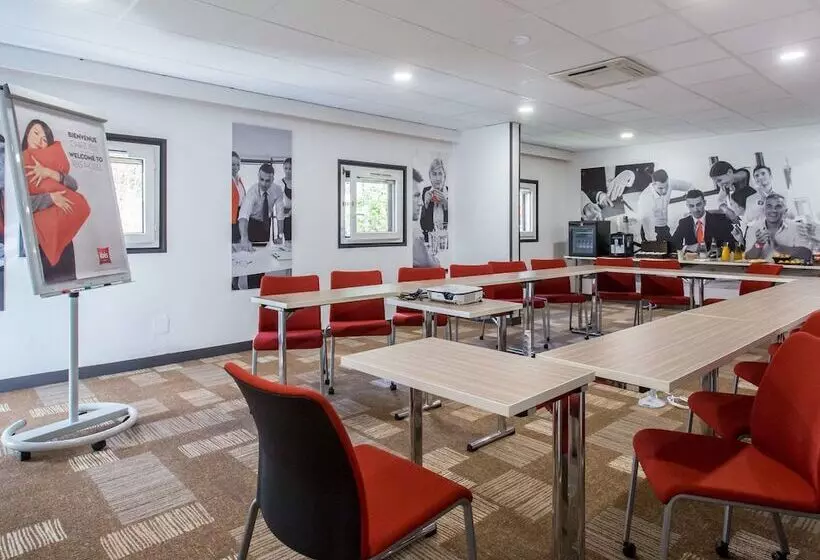 فندق Ibis Bourges Centre