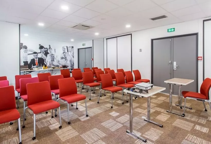 فندق Ibis Bourges Centre