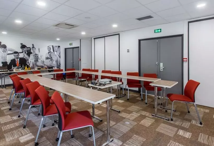 فندق Ibis Bourges Centre