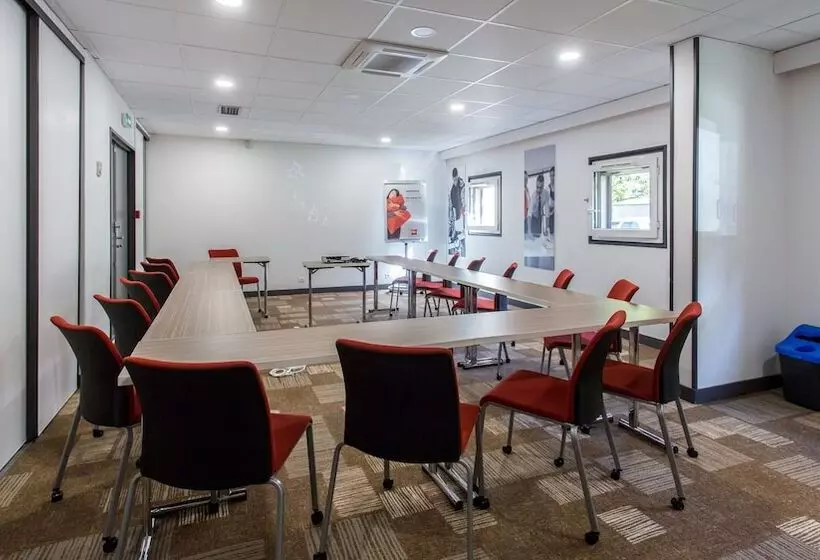 فندق Ibis Bourges Centre