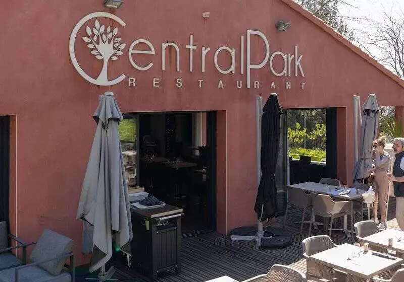 Hotel Kyriad Lyon Sud  Sainte Foy