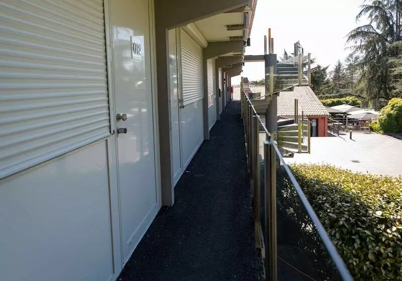 Hotel Kyriad Lyon Sud  Sainte Foy