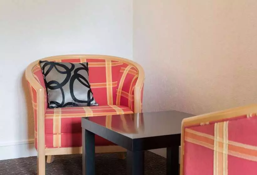 فندق La Berteliere, The Originals Relais