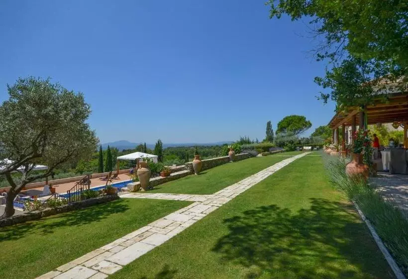 호텔 La Petite Auberge