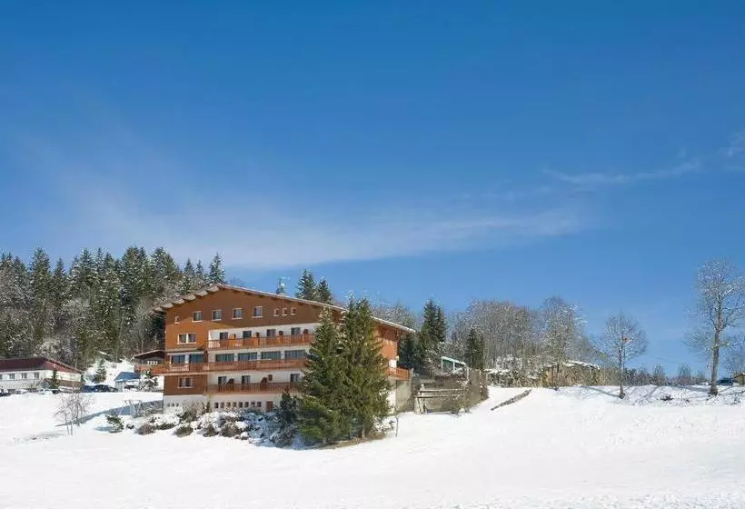 Hotel La Spatule, Logis Du Jura