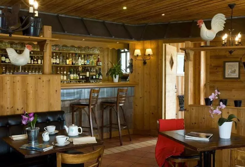 Hotel La Spatule, Logis Du Jura