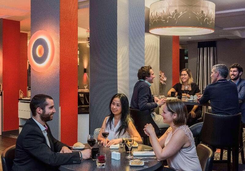 هتل Mercure Parisvelizy