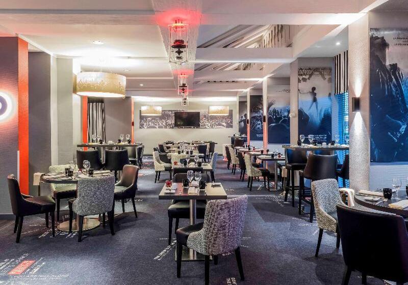 هتل Mercure Parisvelizy