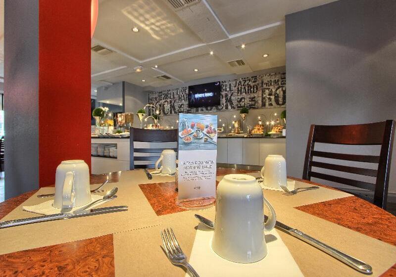 هتل Mercure Parisvelizy