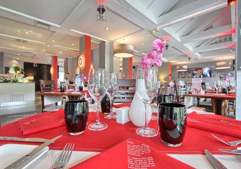 هتل Mercure Parisvelizy