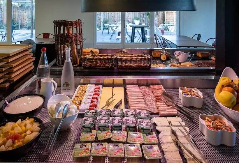 فندق Noemys Arles