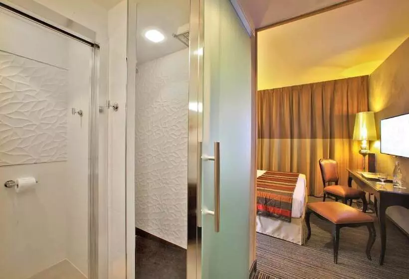 Hotel Plaza Madeleine & Spa