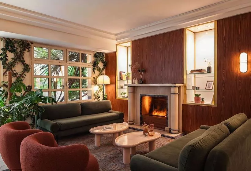 Hotel Royal Garden Champs Elysees