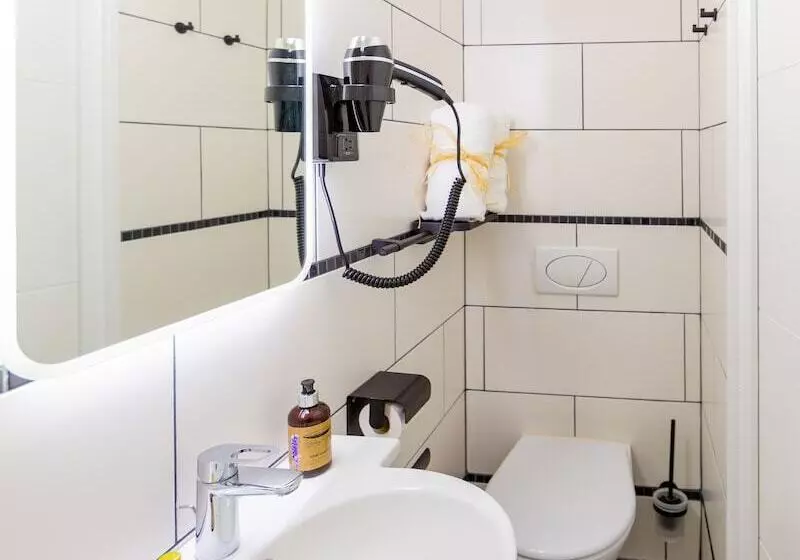 Berti Hotel   Mulhouse Centre Gare