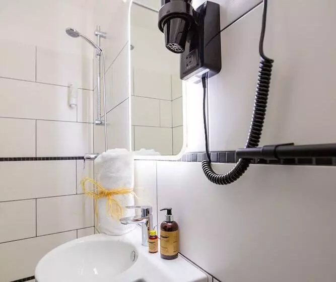 Berti Hotel   Mulhouse Centre Gare