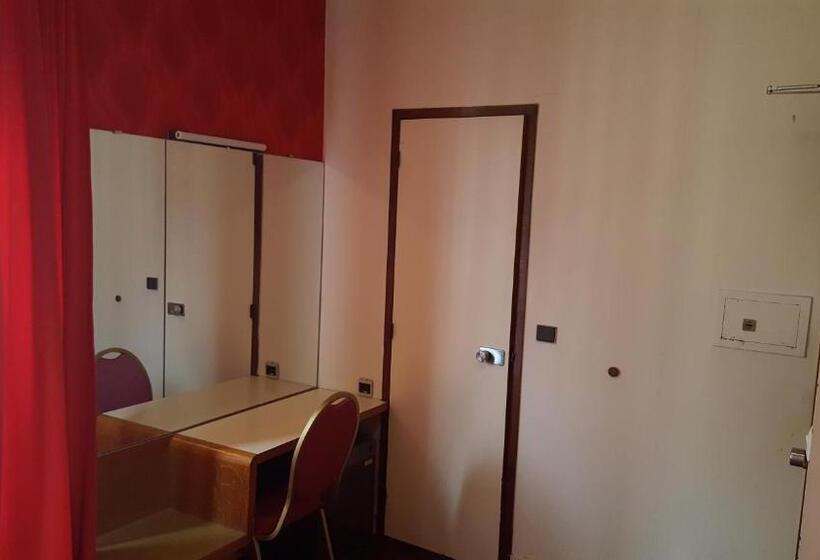 هتل Hôtel Média