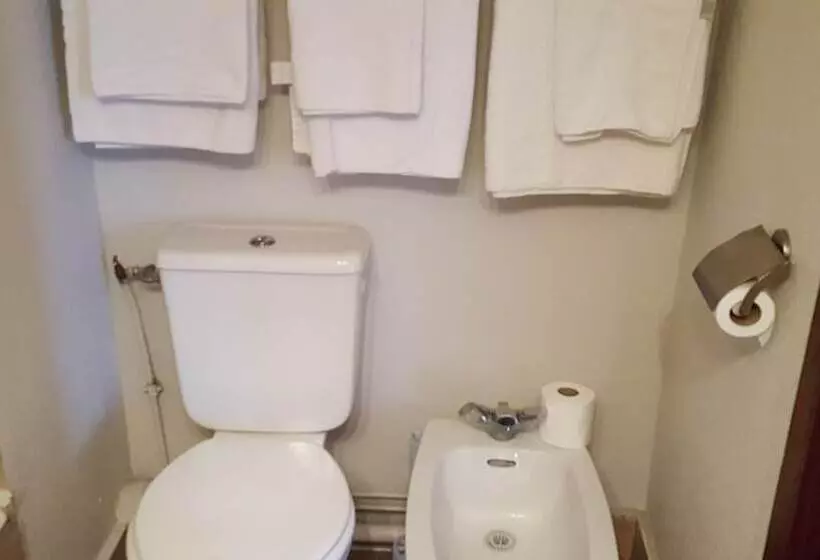 ホテル Hôtel Média