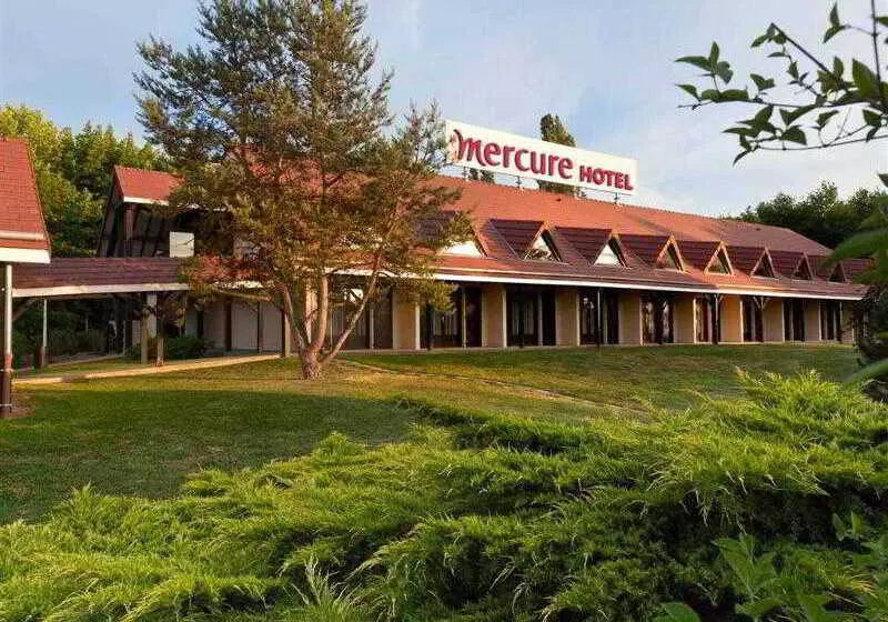 Отель Mercure Auxerre Autoroute Du Soleil