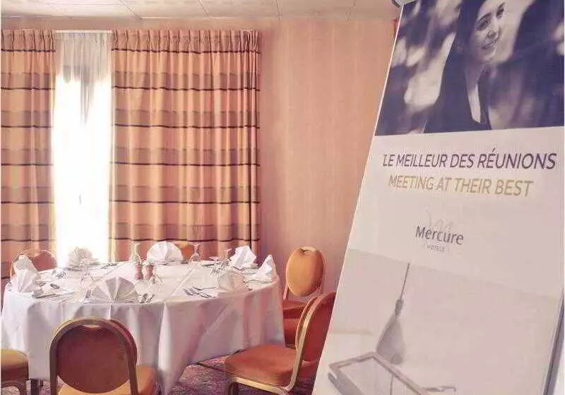 Отель Mercure Auxerre Autoroute Du Soleil