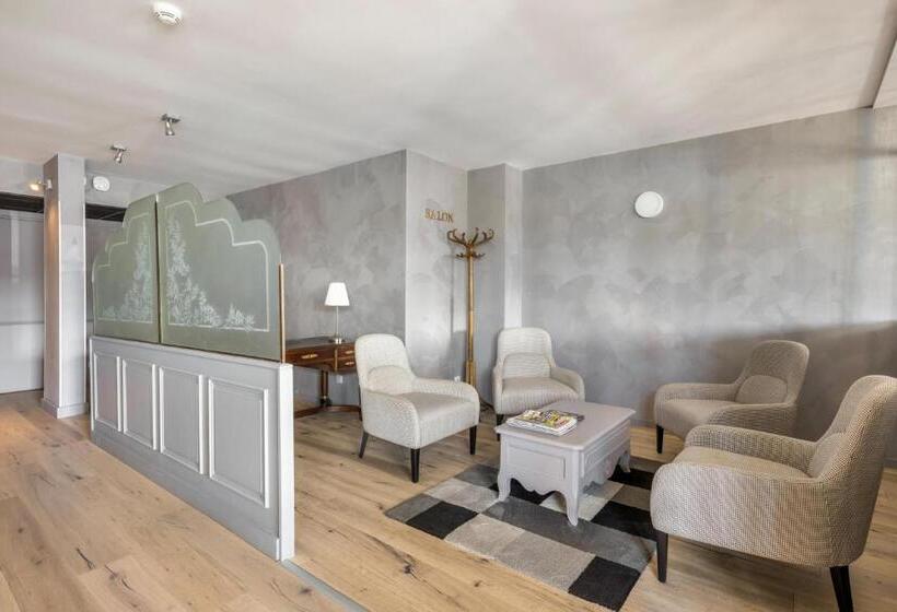 هتل Hôtel Newport