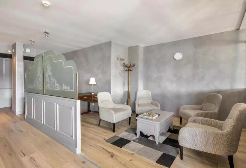 酒店 Hôtel Newport