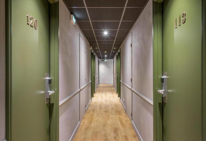 هتل Hôtel Newport