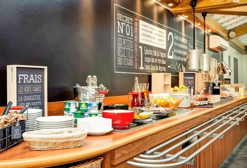 בית מלון כפרי Ibis Lyon Est Bron