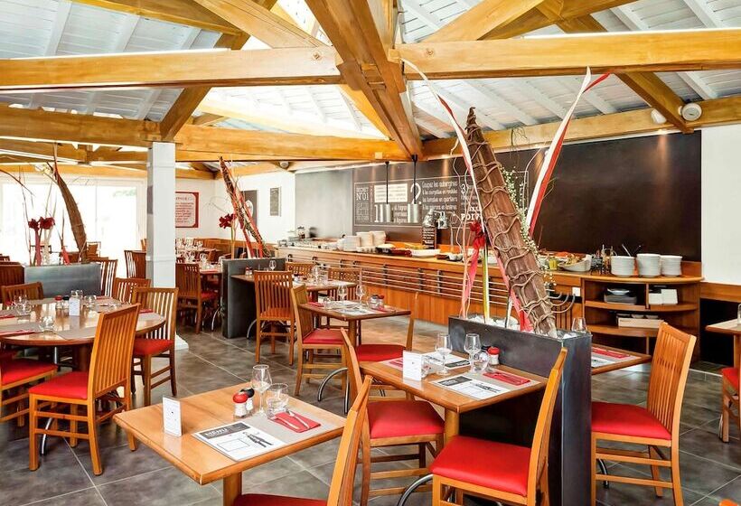 هتل Ibis Lyon Est Bron