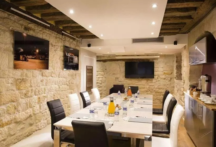 هتل Hôtel Jacques De Molay   Fitness & Sauna